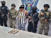 Tulum | Durante recorrido de seguridad, policías detienen a sujeto con droga