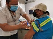 PM | Inicia aplicación de refuerzo contra COVID-19 de 18 años en adelante