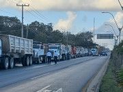 Bloquean volqueteros y transportistas de carga Cancún por paro nacional
