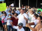 Sostiene Nivardo Mena reunión con diferentes grupos políticos de Cozumel