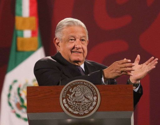 Acusa AMLO a gobierno de Estados Unidos de financiar a opositores del Tren Maya