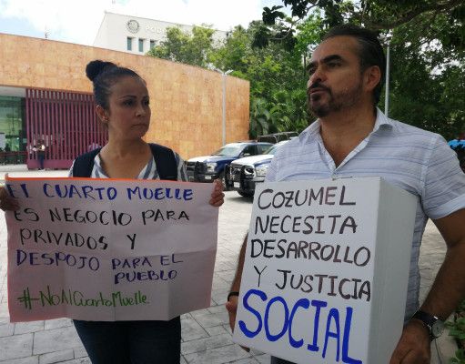 Acusan irregularidades en dependencias federales a favor del cuarto muelle de Cozumel