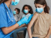 Piden organizaciones médicas que se apliquen vacunas contra el Covid-19 en niños de 5 a 11 años