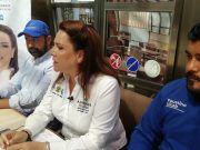 Acusa Adriana Teissier presiones policiacas tras debate entre candidatos