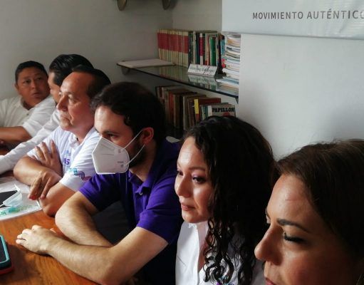 Descarta Nivardo Mena declinar por algún candidato o coalición