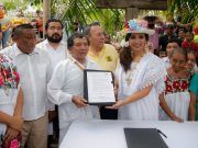 Nombra Gran Consejo Maya a Laura Fernández «Nojoch Xunáan»