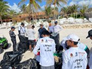 Conmemora Tulum el Día Mundial de la Gente de Mar con limpieza de playa