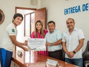 Cumple Marciano Dzul con entrega de becas deportivas