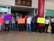 Trabajadores del restaurante Hong Kong se manifiestan por represalias tras formar un sindicato