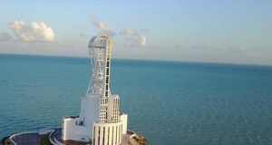 Columna | La Mega Escultura de Chetumal | Explorador de Mundos | Fernando Castro Borges