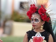 Catrinas engalanan escenario del Festival de Día de Muertos