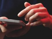 Detienen a presuntos estafadores de Tinder en Cancún