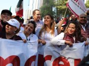 Participa Marybel Villegas en la «Marcha del Pueblo» en respaldo al proyecto de AMLO