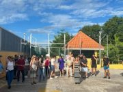 Protestan vecinos de Lagos del Sol frente a oficinas de Abelardo Vara por «apagones»
