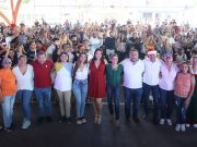 Llama Ana Patricia Peralta a unidad de cancunenses en esta Navidad