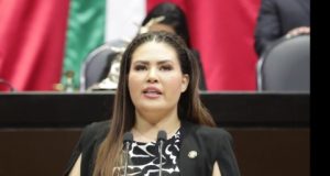 Jaguar Negro | Anahí: Una diputada que va de polémica en polémica