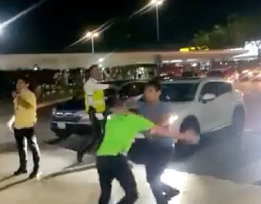 Aeropuerto de Cancún entre vuelos cancelados y riñas de transportistas