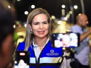 Lili Campos renueva la iluminación en puente a desnivel