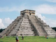 Crece protesta de artesanos en ruinas de Chichén Itzá