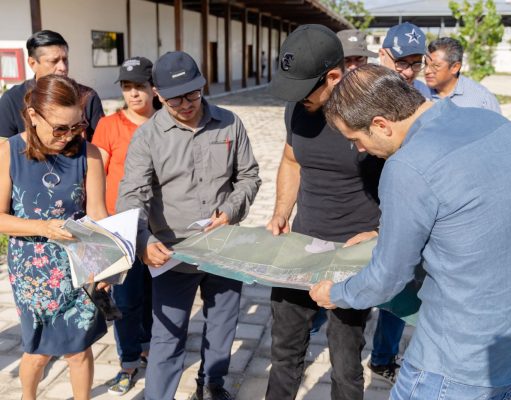 Diego Castañón y Román Meyer supervisan detalles para apertura del Museo Yáanal Ha’ y el Polideportivo Pok Ta Pok