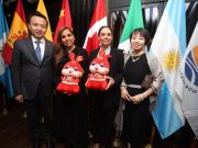 La presidenta Ana Paty Peralta se reunió con embajadores en el Tianguis Turístico