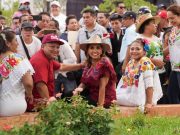 Mara Lezama cumple a morelenses con obras que anhelaban