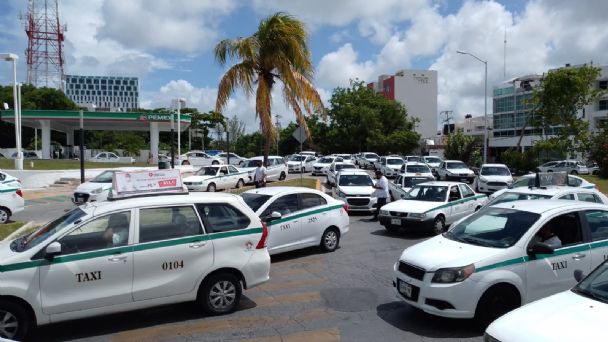 Taxistas en km 0
