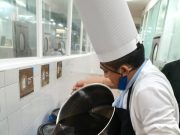 Reutilizarán aceite que desechan hoteles para transformarlo en jabón