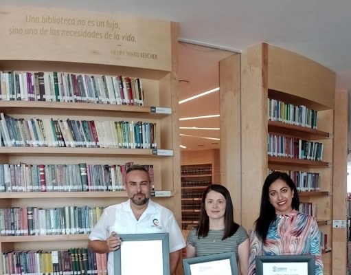 Columnista de Grupo Pirámide recibe premio en Guanajuato por ensayo sobre mexicanos naturalizados