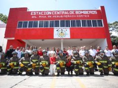 Reconoce Ana Paty Peralta a bomberos por destacada labor