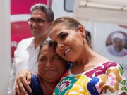 Mara Lezama supervisa las caravanas de salud en la zona continental de Isla Mujeres