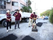Atiende Ana Paty Peralta calles y avenidas de Cancún con más de 20 brigadas de bacheo