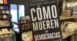 Opinión | La Corte y las facultades para rechazar reformas, o “cómo mueren las democracias…” | Y la vida siguió… | Hugo Alday Nieto