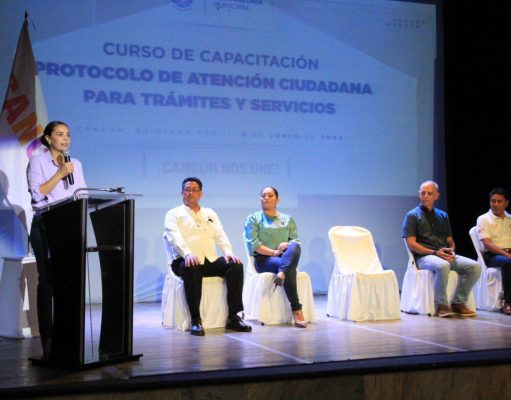 Encabeza Ana Paty Peralta jornada del protocolo de mejora en atención para trámites y servicios