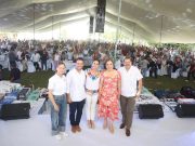 Celebra Ana Paty Peralta a padres trabajadores del Sindicato del Ayuntamiento