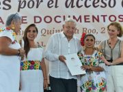 Jaguar Negro | La alegría no tiene firma política: critican títulos de propiedad que están firmados por Felipe Calderón