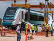 Junto con el Presidente de México, Mara Lezama da banderazo para recibir vagón del Tren Maya