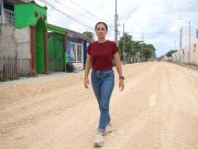 Supervisa Ana Paty Peralta los trabajos de reconstrucción de calle Págalo en la supermanzana 253