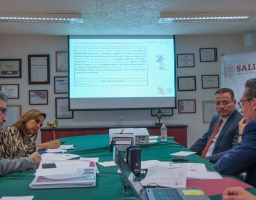 Gestiona Mara Lezama 30 ambulancias para Quintana Roo