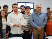 Recibe Pablo Bustamente reconocimiento de universidad