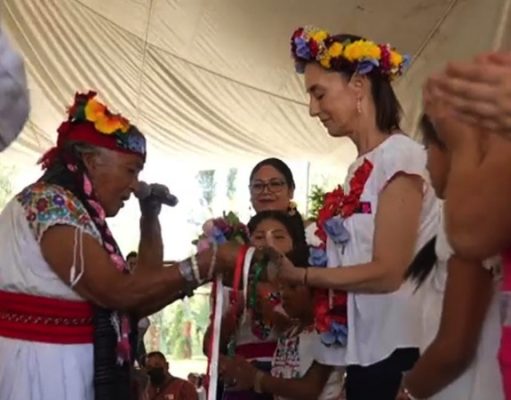 Entregan bastón de mando a Sheinbaum en Xochimilco