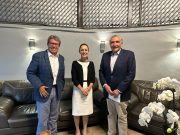 Suma Sheinbaum a Adán Augusto y Monreal a su equipo