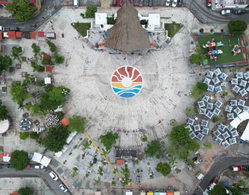 Presenta Ana Paty Peralta transformación del parque de “Las Palapas”