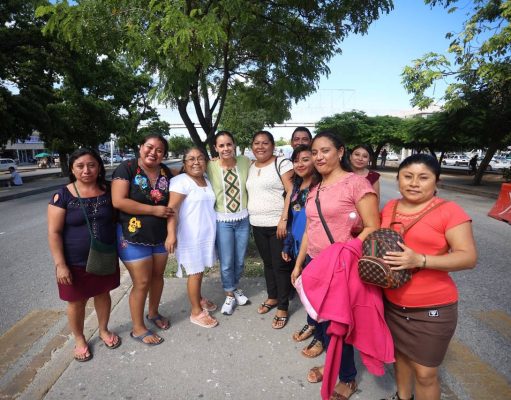 Anuncia Ana Paty Peralta construcción en avenida Tulum de paso peatonal como parte de los cruces seguros