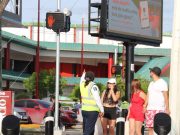 Avanza la modernización de los semáforos y cruces seguros en Cancún con Ana Paty Peralta