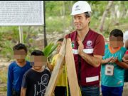 Tulum | Viola Diego Castañón leyes electorales: promociona su imagen, y además, lo hace con menores de edad