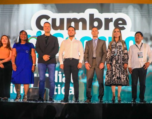Encabeza Lili Campos la Cumbre Mundial de Comunicación Política