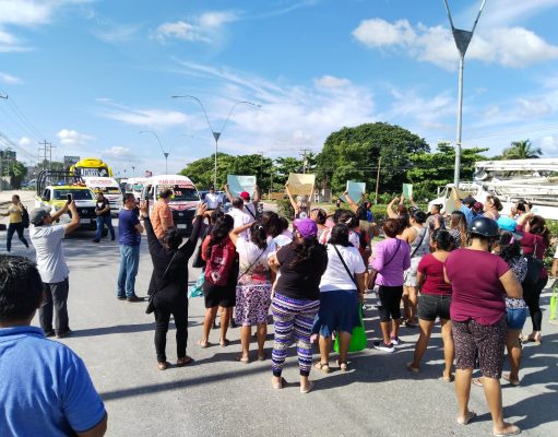 Llegan autoridades y vecinos de colonia El Pedregal sobre transporte y regularización