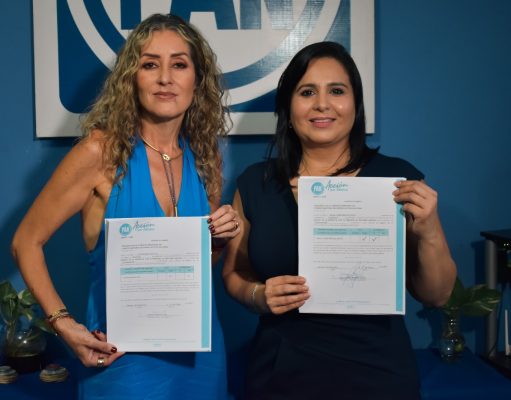 Se registra Mayuli Martínez como aspirante a la candidatura al Senado por el PAN