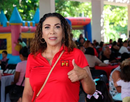Fuera de la normativa, Lorena Martínez se promociona por el PT